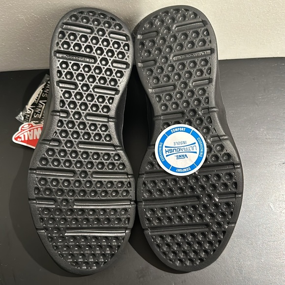 NIB Vans black sneakers - Picture 7 of 8